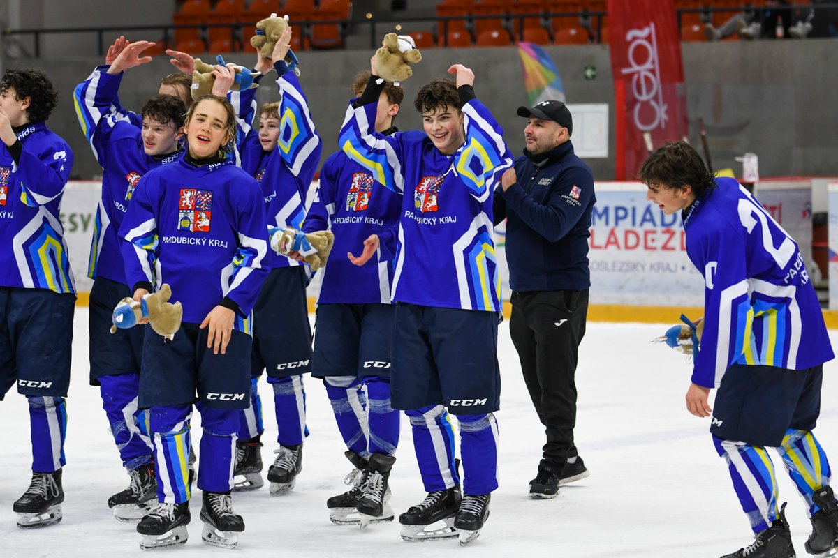 Hokejisté Pardubického kraje slaví bronz